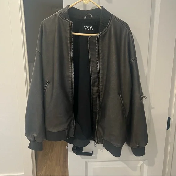 Zara Oversized Faux Leather Bomber Jacket - Picture 5 of 10